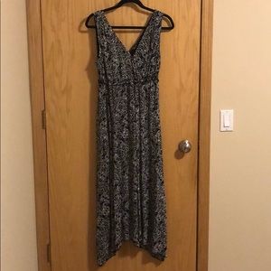 ❣️Style and Co Maxi Butterfly Dress ❣️